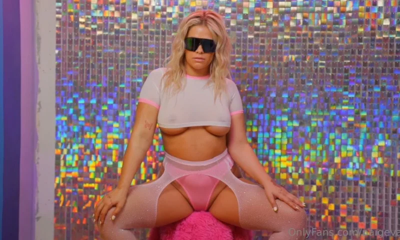 Paige Vanzant Erotic Shooting Video Leaked FappTime.com